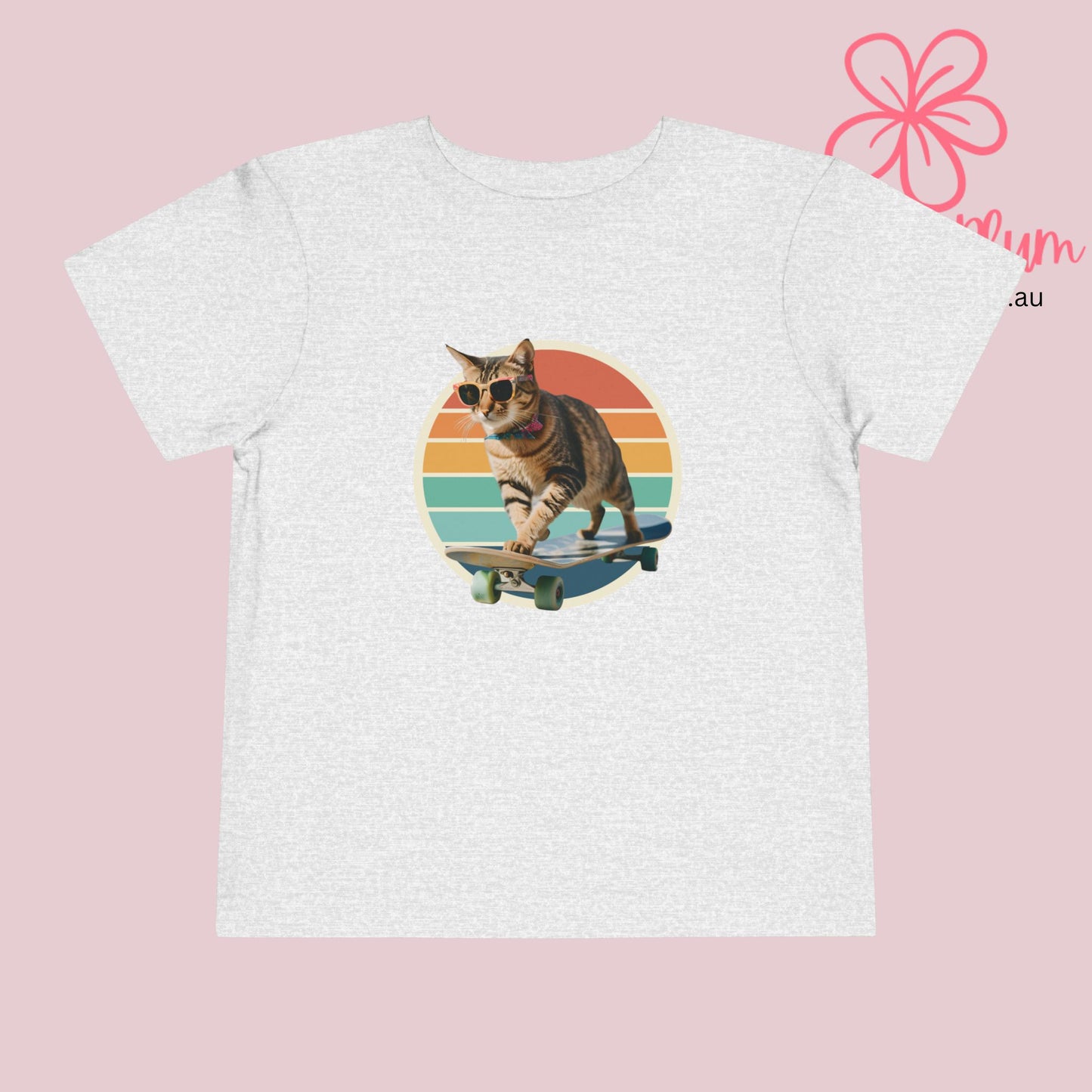 Toddler cat on a skateboard Short Sleeve Tee