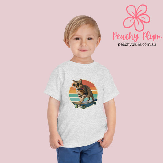 Toddler cat on a skateboard Short Sleeve Tee